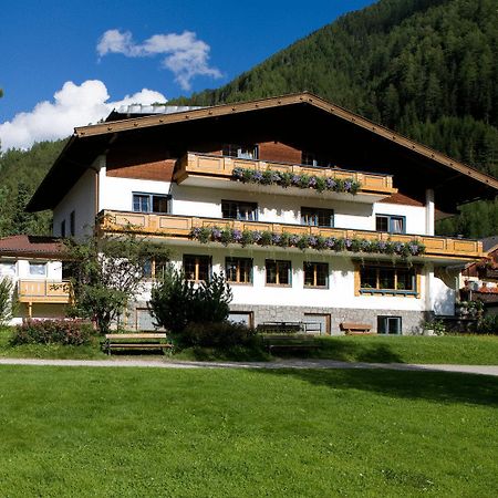 Ferienhaus Alpina Kals-am Großglockner Eksteriør bilde